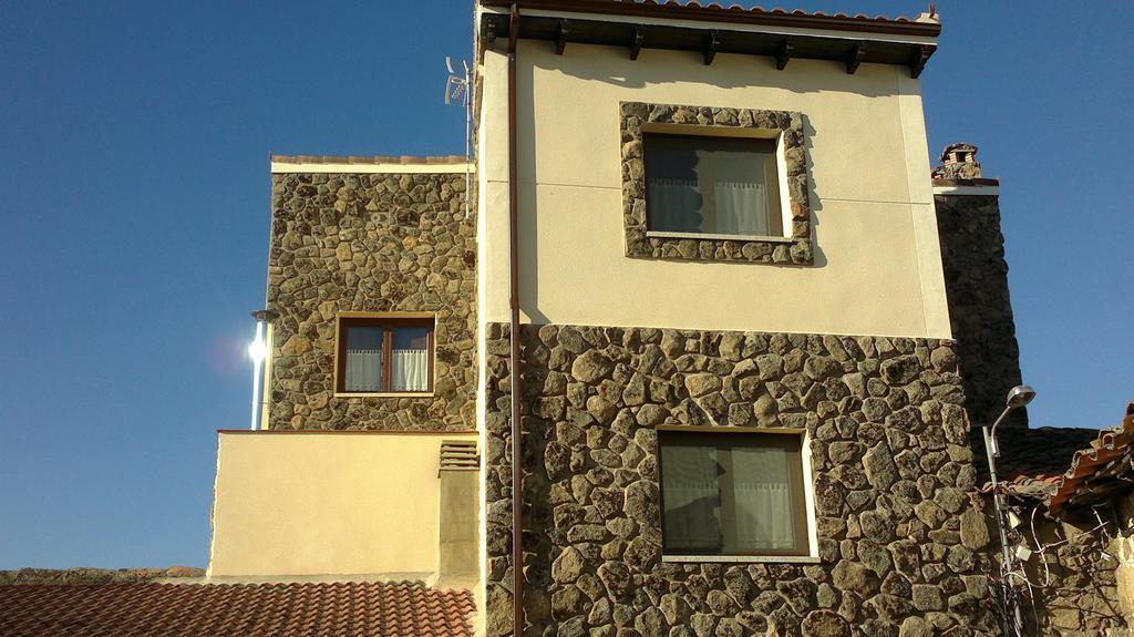 Via Caparra Superior Guest House Oliva de Plasencia Ruang foto