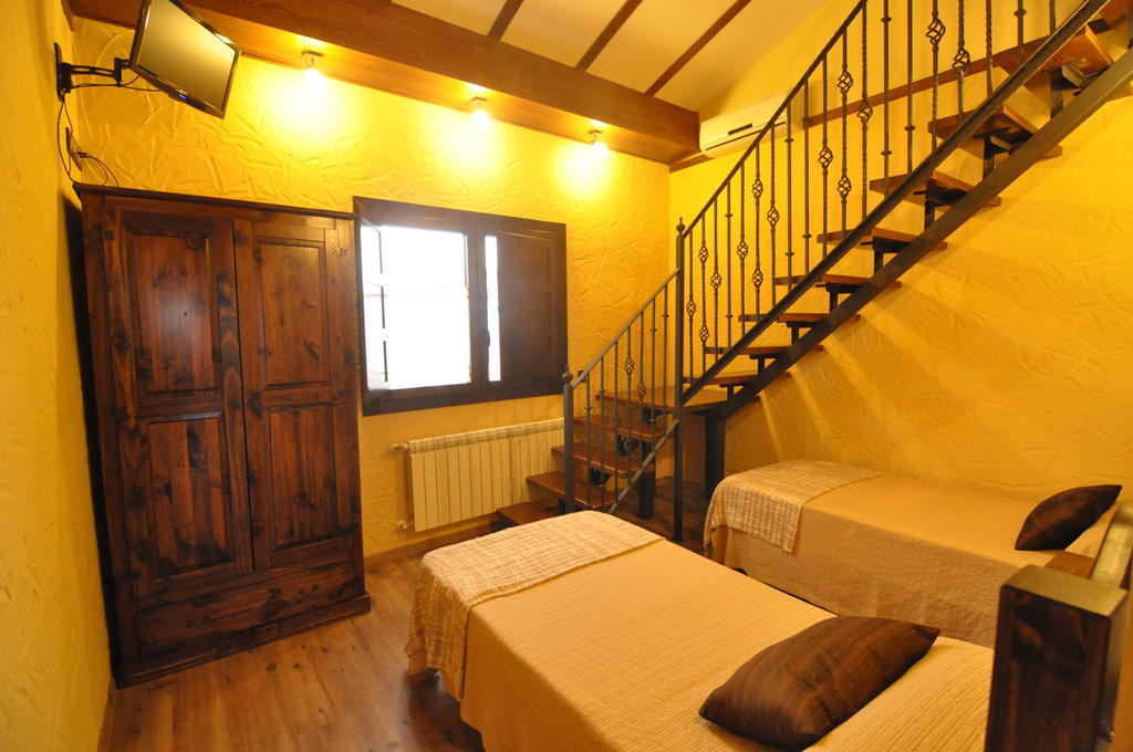 Via Caparra Superior Guest House Oliva de Plasencia Ruang foto