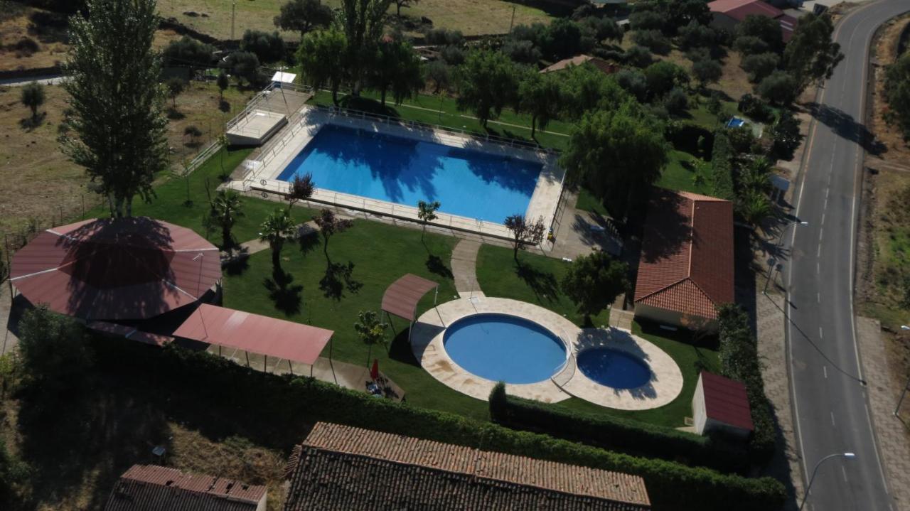Via Caparra Superior Guest House Oliva de Plasencia Bagian luar foto